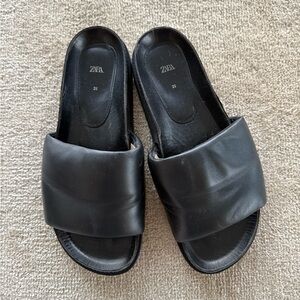 Zara Black Slide Sandals